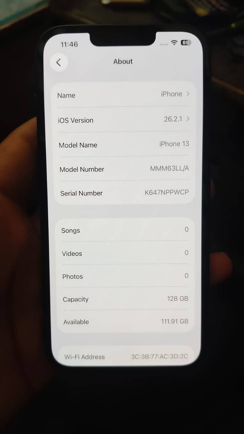 Apple iPhone 13 4