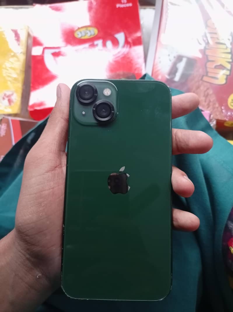 Apple iPhone 13 2