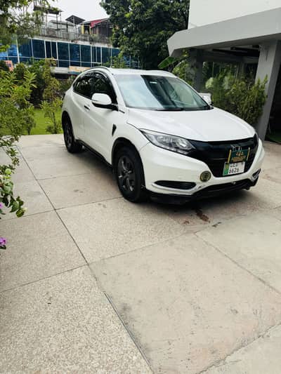 Honda Vezel hybrid Z sensing. . Full option . . BtoB genuine
