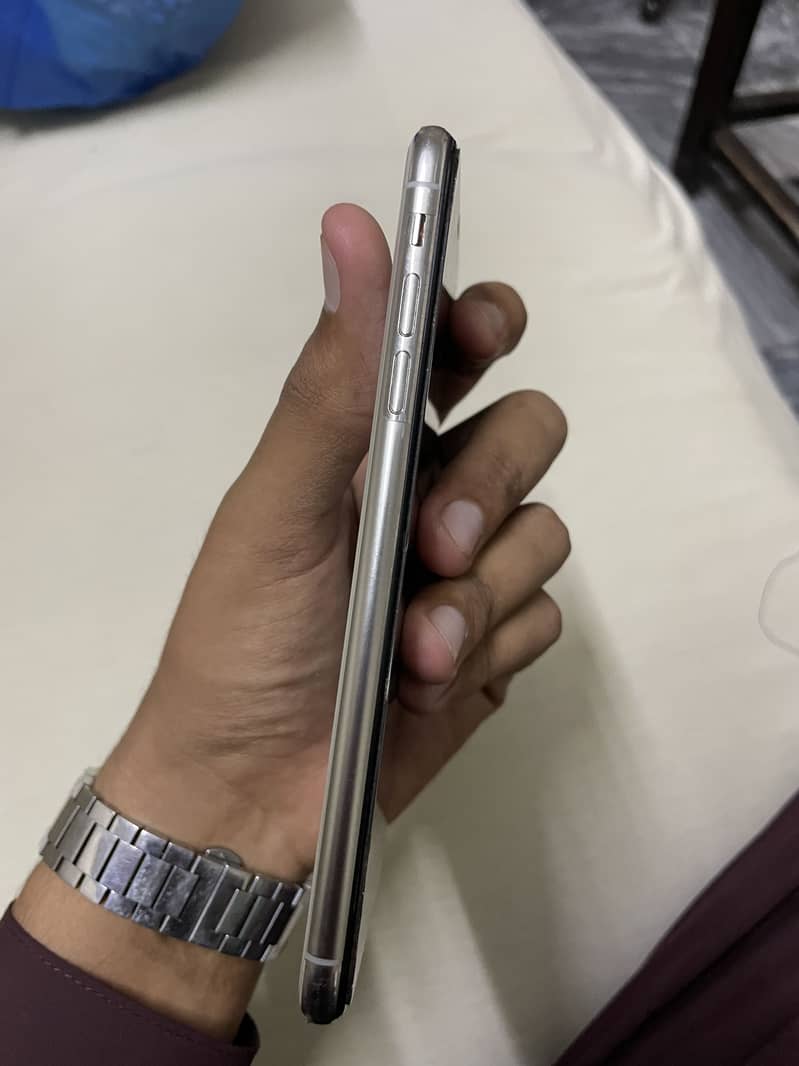 Apple iPhone X 1