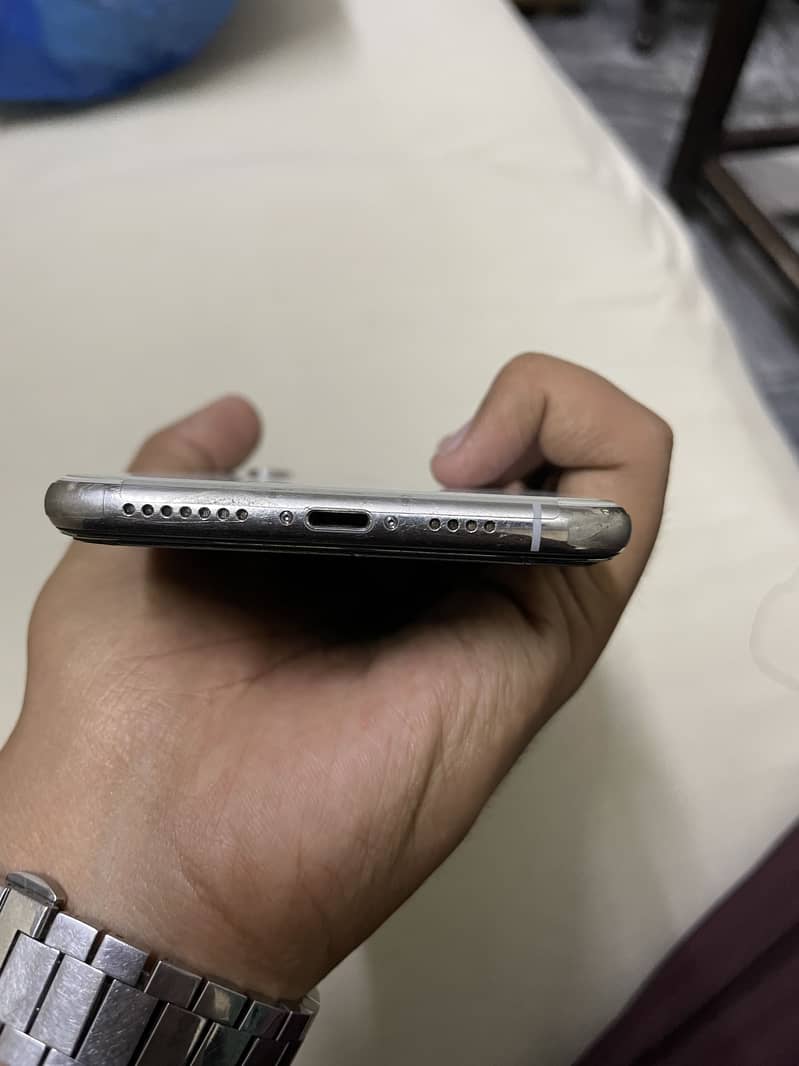 Apple iPhone X 2