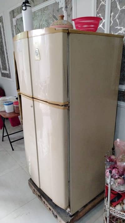 PEL FRIDGE IN GOOD WORKING CONDITION