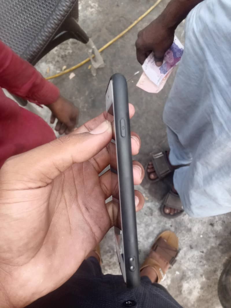 Apple iPhone 6 2