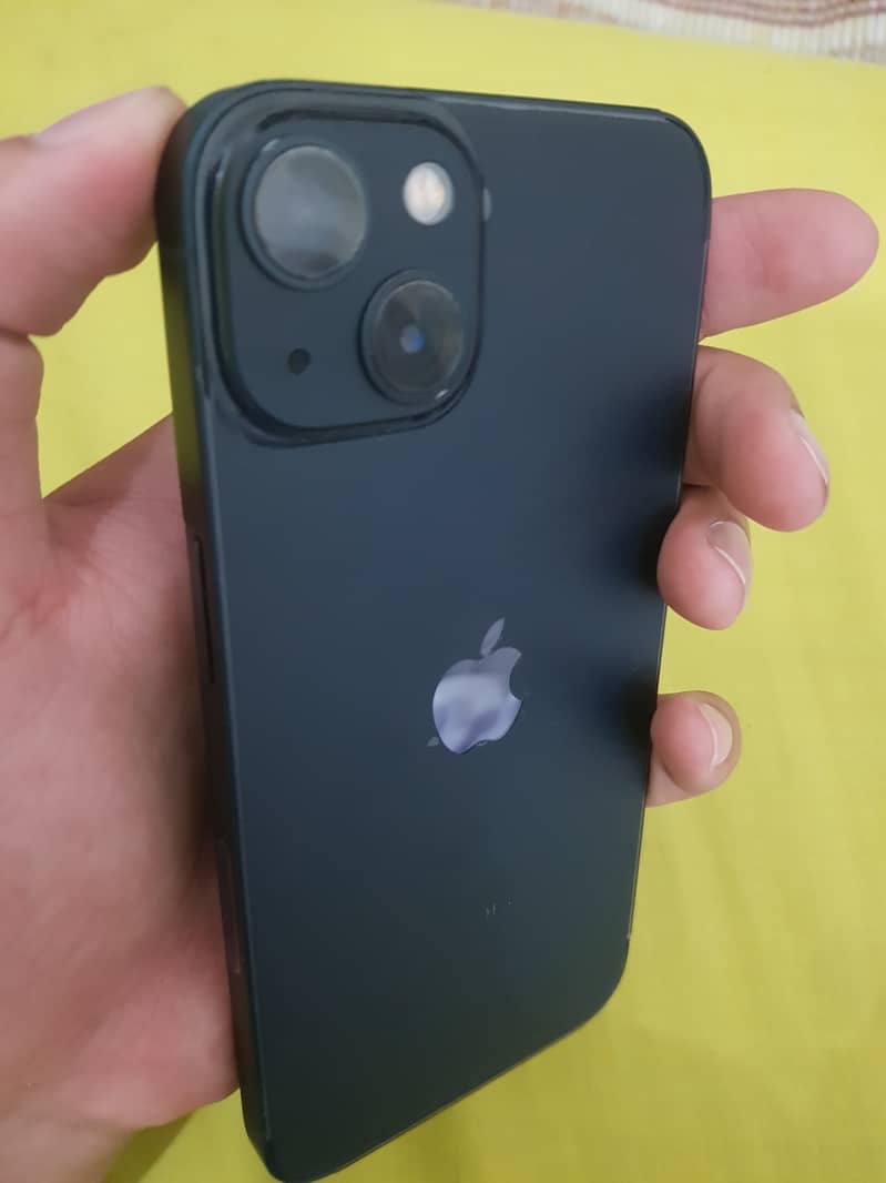 iPhone 13 0