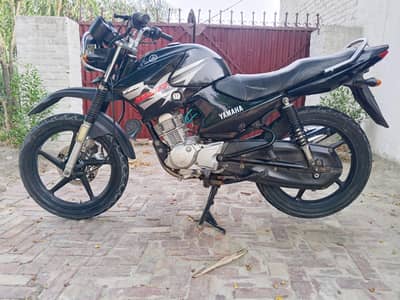 Yamaha ybr g  urgent sale  16/17model