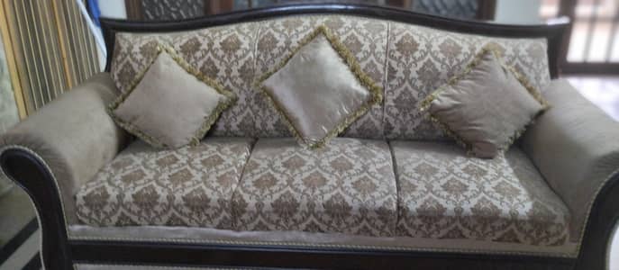 5 Seater Sofa Set with 1 Center Table and 2 Side Tables