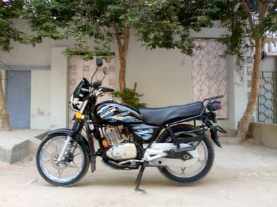 Suzuki GS SE 2019#0/3/1/7/0/0/2/4/6/2/9