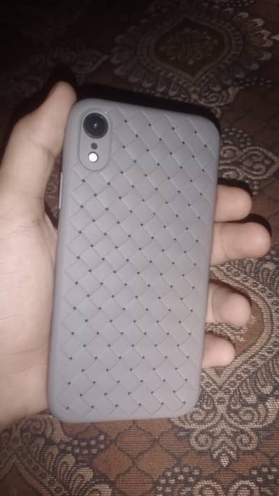 Apple iPhone XR