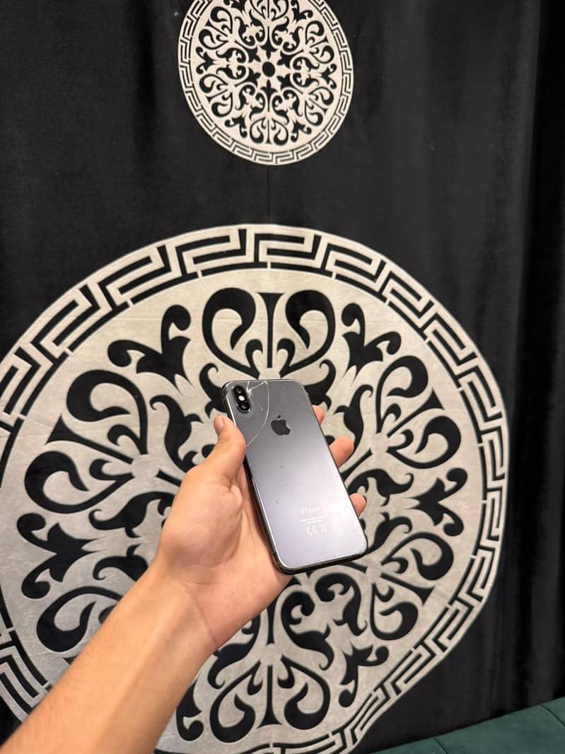 Apple iPhone X 0
