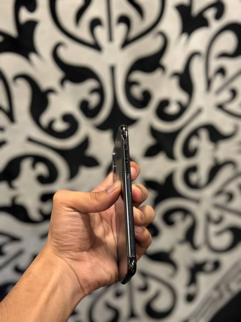 Apple iPhone X 1