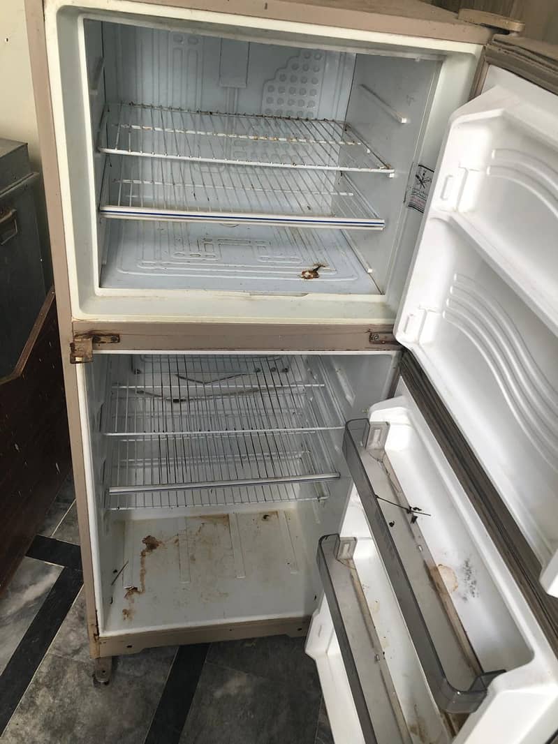 Dawlance fridge 3