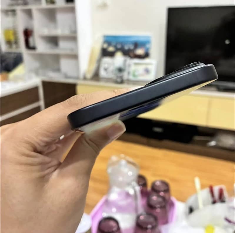 Apple iPhone 15 plus 2