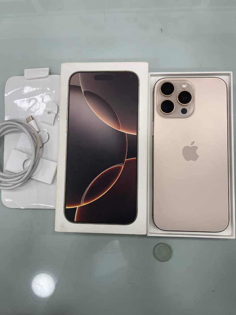 Apple iPhone 16 Pro Max 0