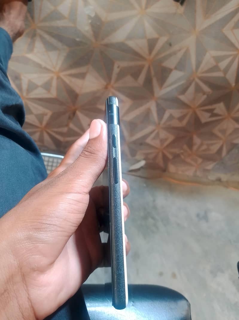 Google Pixel 6a 4