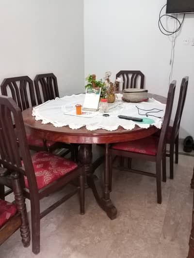Dinning table for sale