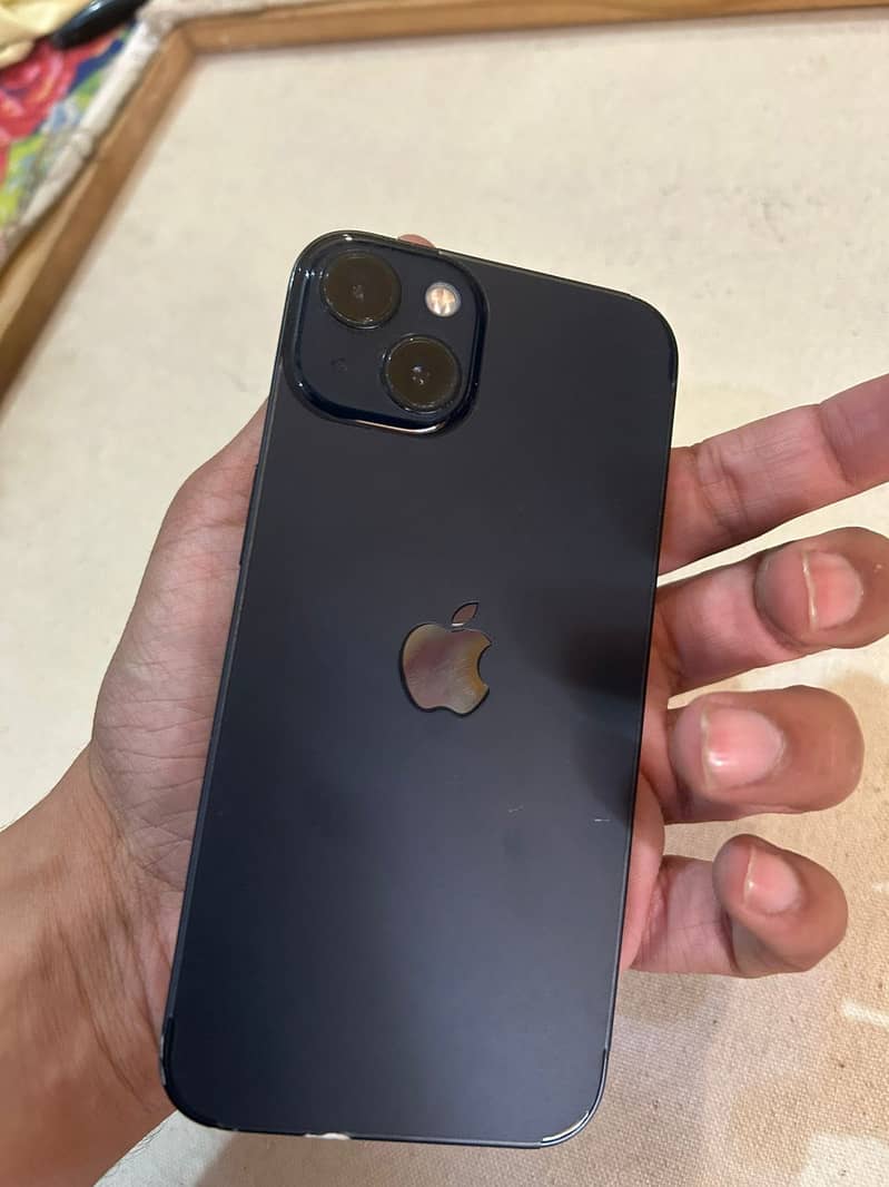 Apple iPhone 13 2