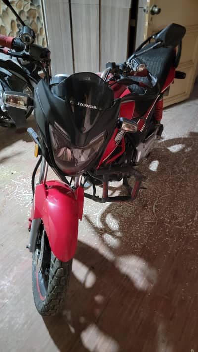 Honda CB 150F