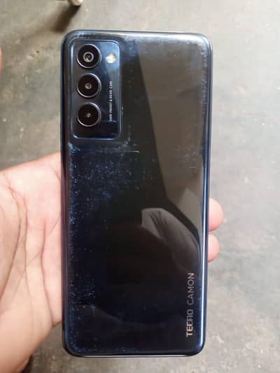 Tecno CAMON 18T 4gb 128gb only box Sath hai iska touch break hai