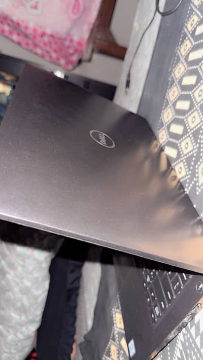 Laptop dell 5300