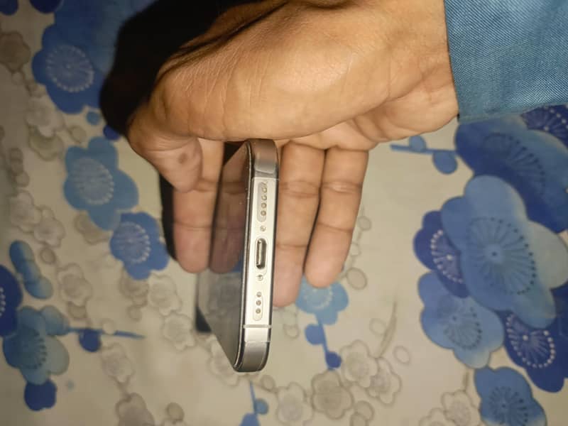 Apple iPhone 16 Pro my whatsapp number 03143085114 0