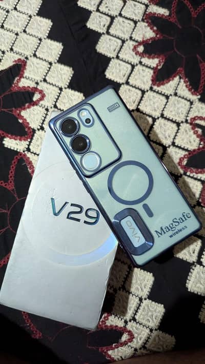 Vivo V29