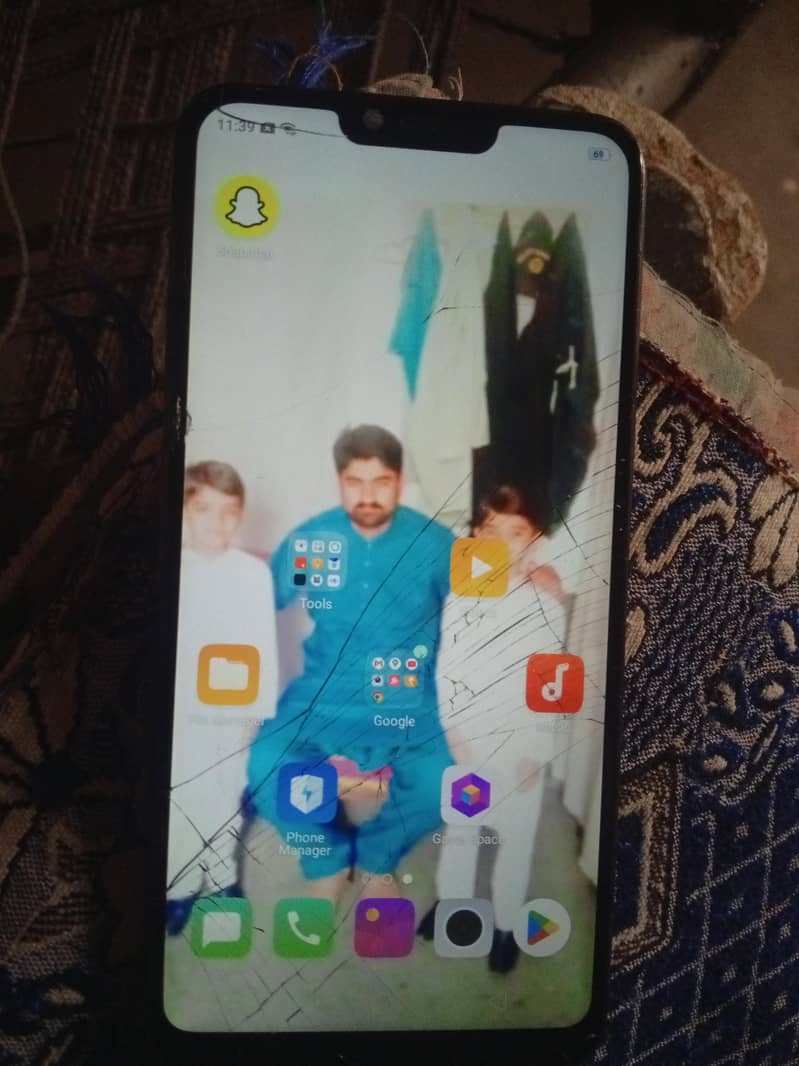 OPPO A3s 1