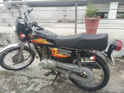 Honda 125 for sale Bio matric on the spot 03270344219