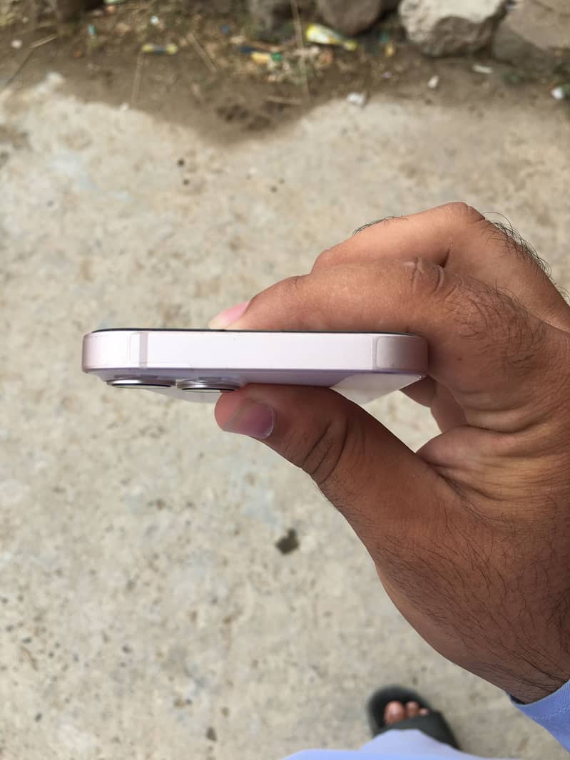 Apple iPhone 13 3