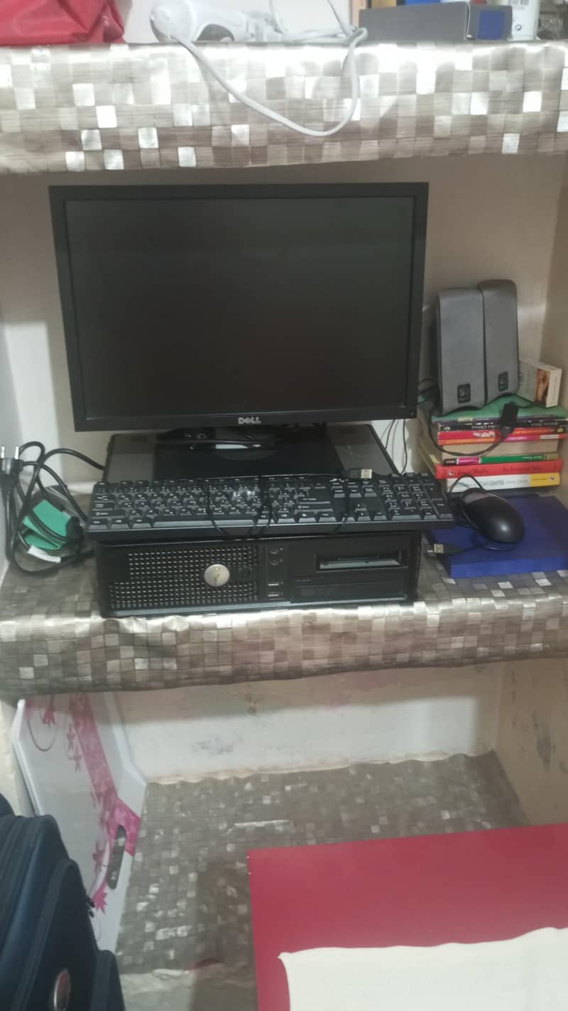 computer with all components 3