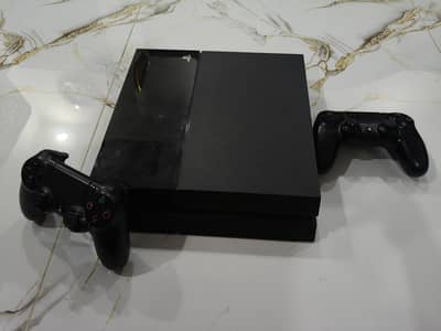PS4 urgent for sale 3 game