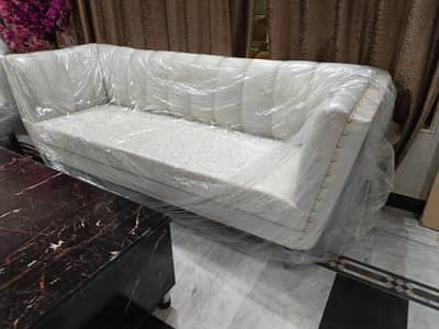 Sofa Set 7 seater bilkul new condition ha not used with 7 cousins