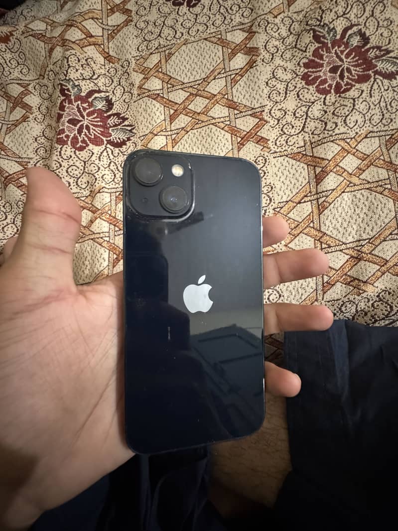 Apple iPhone 13 2