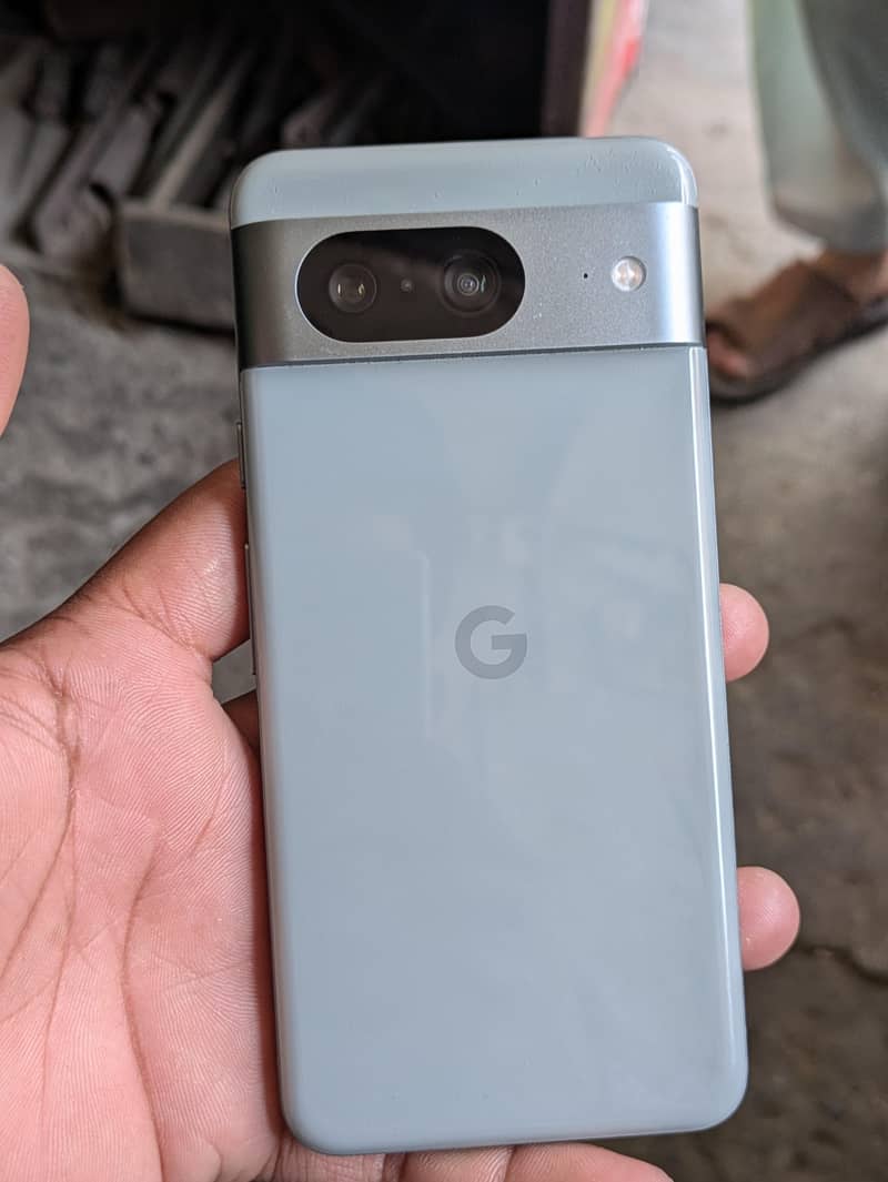 google pixel 8 4