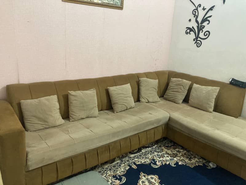 l shaped sofa 0