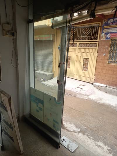 12 MM glass door. with machine