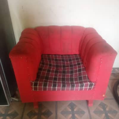 5 seater Sofa Set and 1 couch 3 seated ( Sale Urgent )