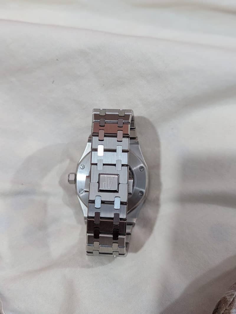 watch 0