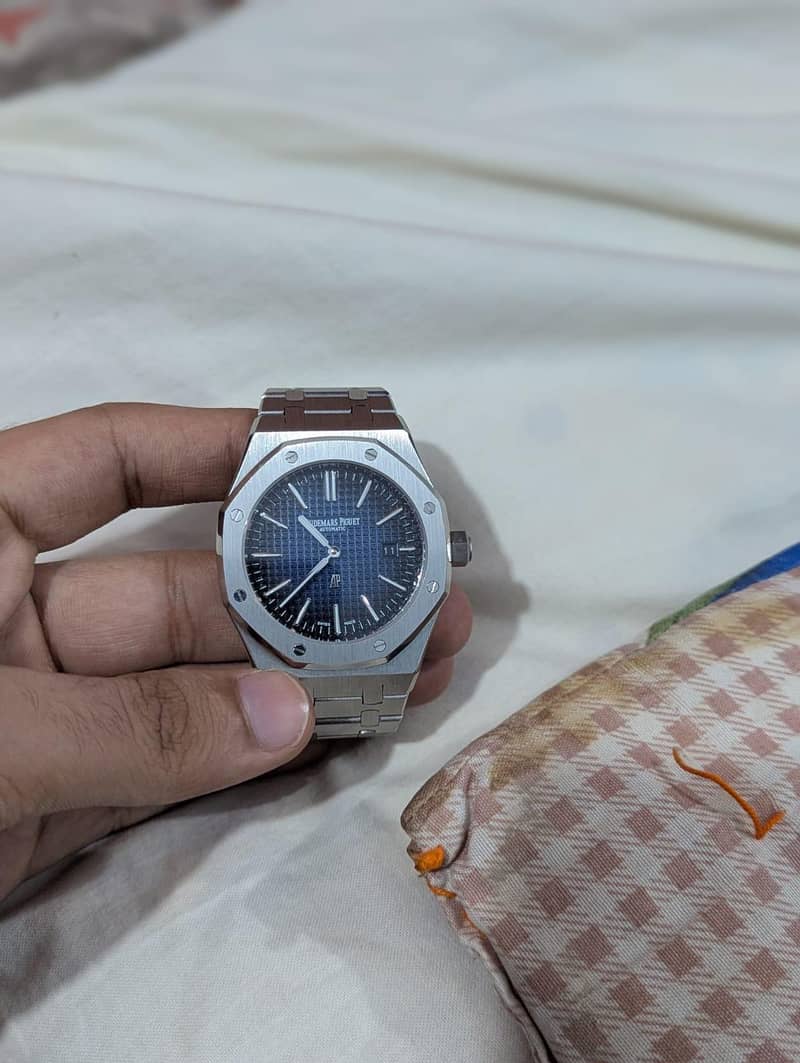 watch 1