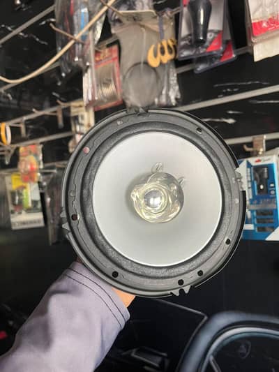 Keenwood orignal car door speakers 6*6. .