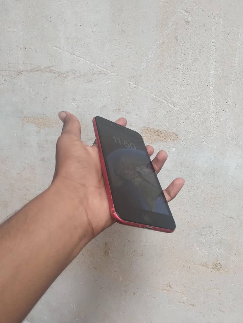 Apple iPhone 8 Plus 1