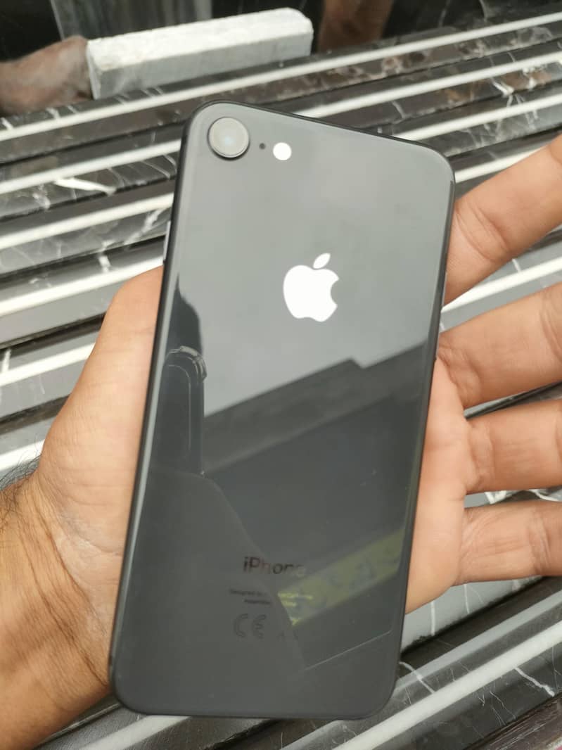 Apple iPhone 8 2