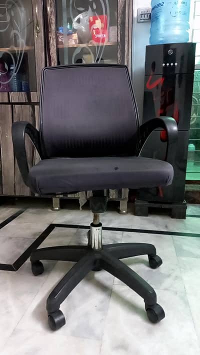 Imported Black Executive Computer Office Chair 2 Month Used