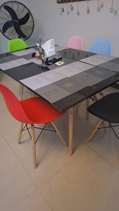 Dining table with 6 chairs. 03082225757
