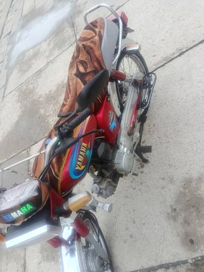 Yamaha 100 4 stroke for sale with lush condition