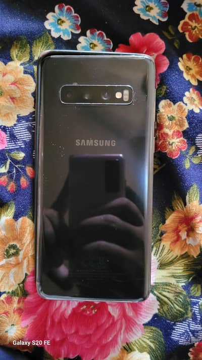 Samsung Mobile S10( only for sale)