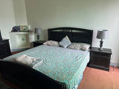 King size bed set complete