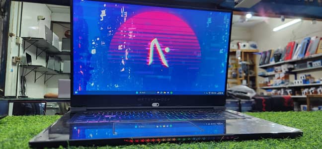 Gaming Ultrabook i7 10th RTX 2060 Vapor 17 loaded Graphics powerhouse