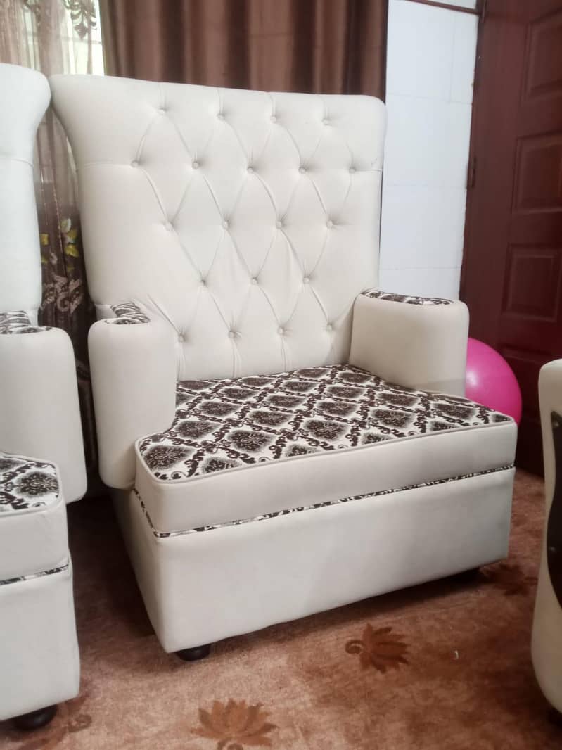 7 Seater Sofa 4