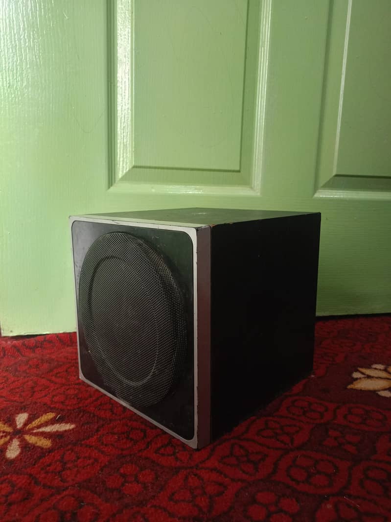 Logitech basser 1