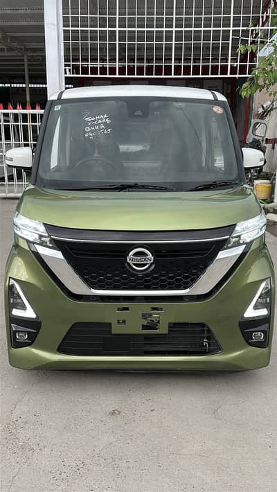 Nissan Roox 2022
